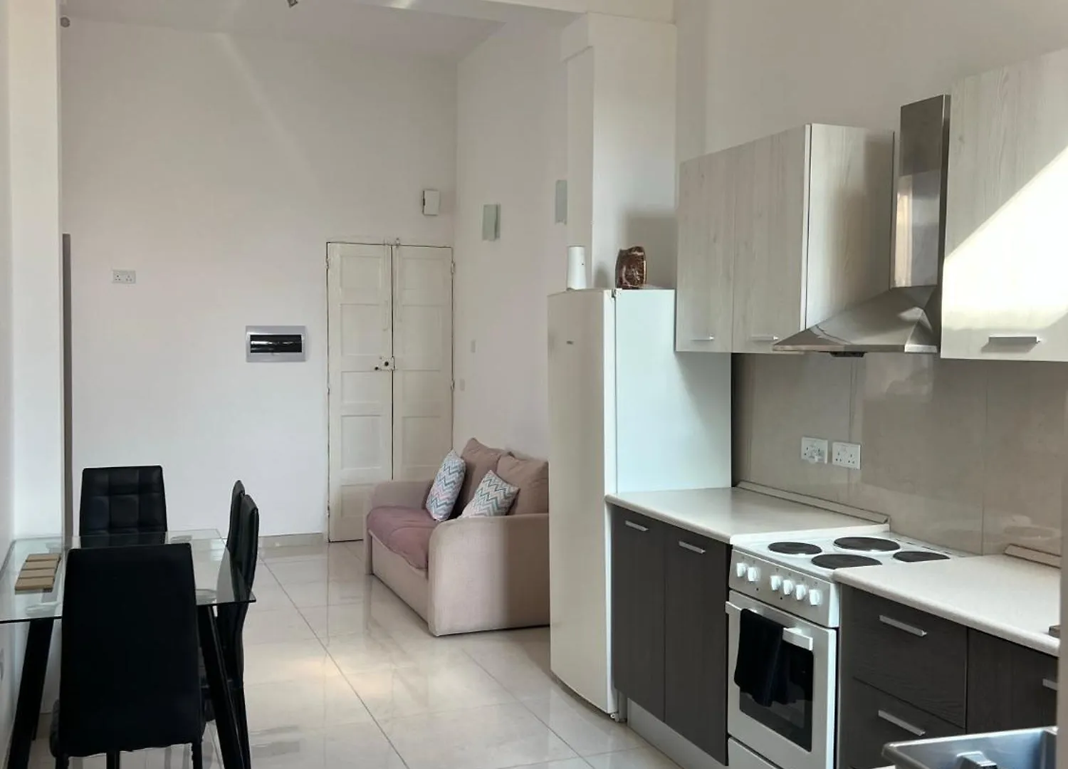 Homestay R3 Single Room With Shared Bathroom Sliema